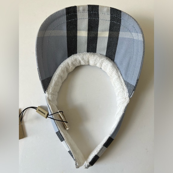 BURBERRY SUN VISOR IN CLASSIC BLUE PLAID | NEW WITH TAGS - Picture 4 of 6